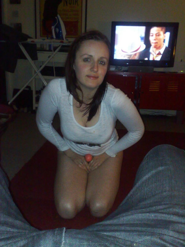 Сучка в восторге от порева задницы самотыком и членом мужика 13 фото