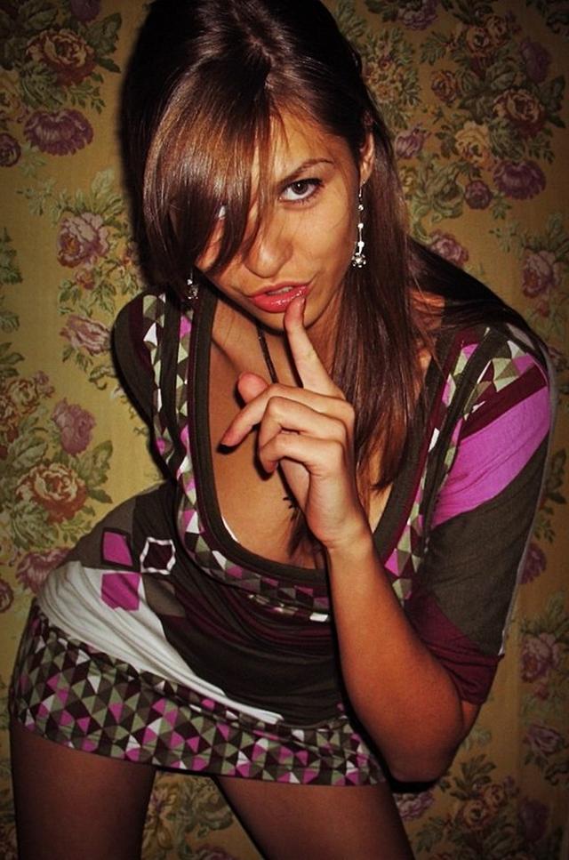 Аппетитных дамочек фотографируют дома любовники 19 фото Аппетитных дамочек фотографируют дома любовники 19 фото