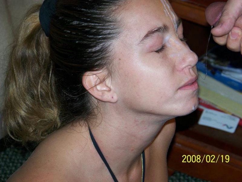 Шустрая девка ерзает на кровати и сосет пенис приятеля 16 фото Шустрая девка ерзает на кровати и сосет пенис приятеля 16 фото