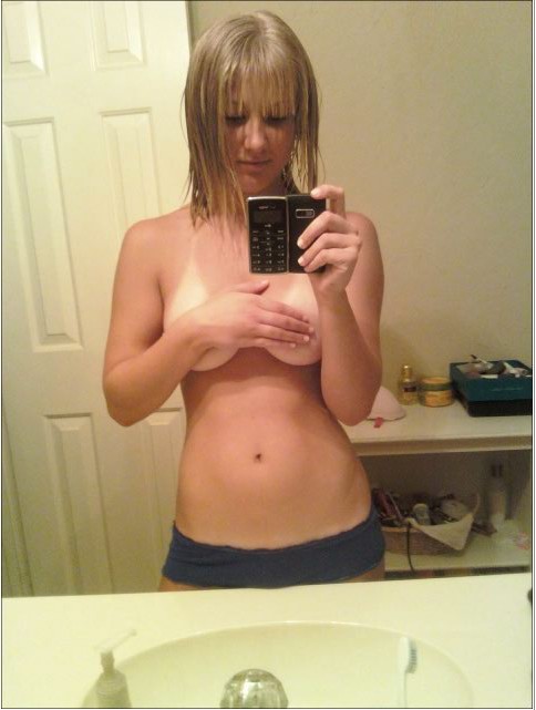 Домашние интим фото девушек 9 фото