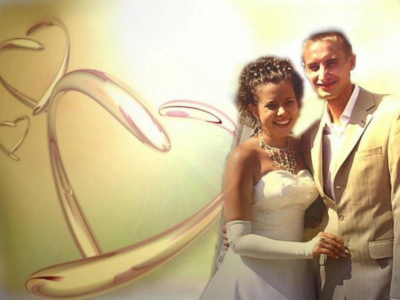 Молодожены занимаются домашним сексом на кровати 1 фото Молодожены занимаются домашним сексом на кровати 1 фото