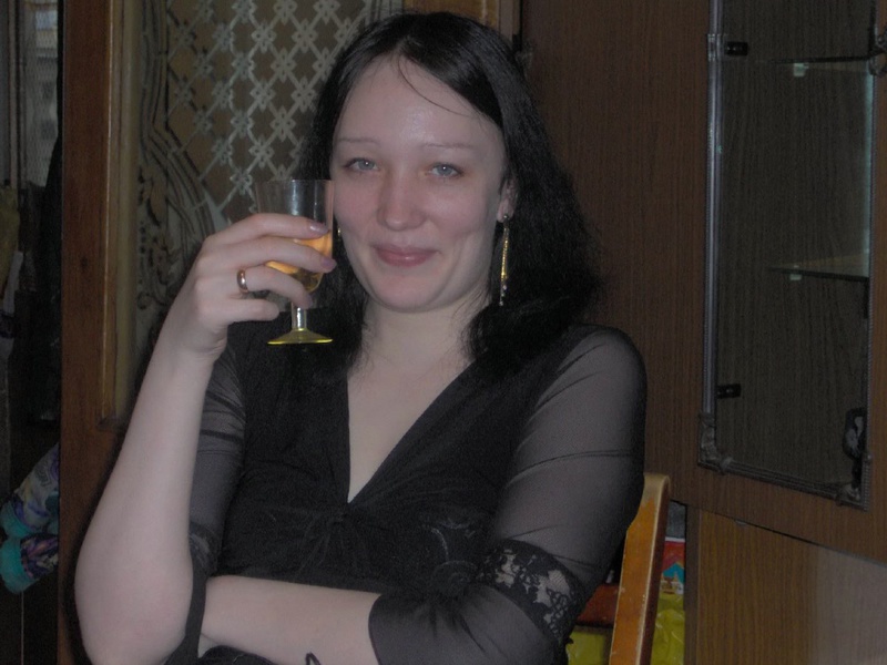 Похотливая мамка разделась 3 фото Похотливая мамка разделась 3 фото