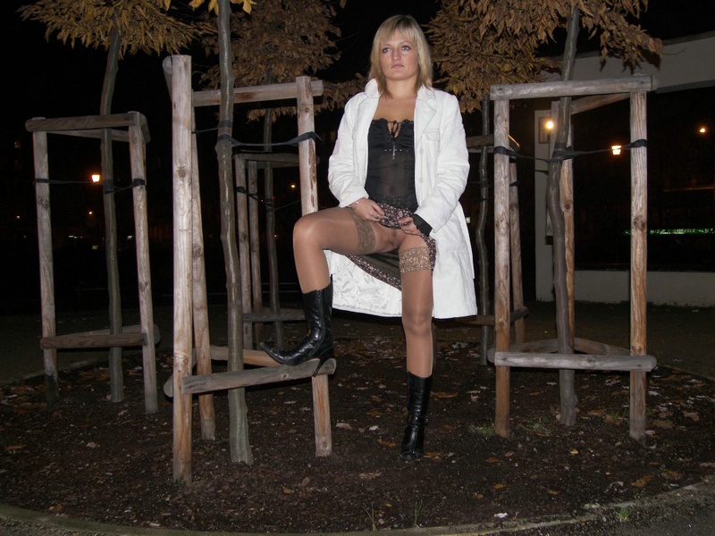 Прошмандовка найдет время и настроение на секс 4 фото Прошмандовка найдет время и настроение на секс 4 фото