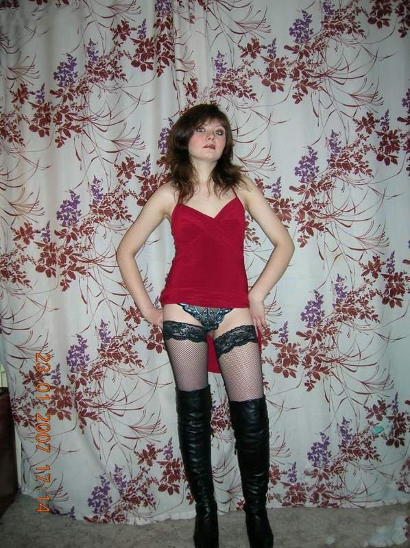 Русская баба демонстрирует попу и делает минет любовнику дома 1 фото Русская баба демонстрирует попу и делает минет любовнику дома 1 фото