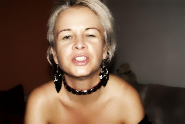 Развратная блондинка не любит скучать 3 фото Развратная блондинка не любит скучать 3 фото