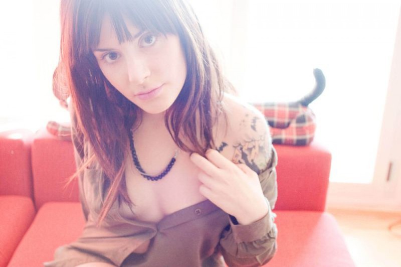 Худая леди в татуировках показала свои потайные места 3 фото Худая леди в татуировках показала свои потайные места 3 фото