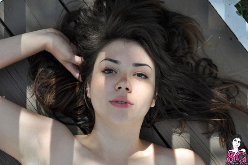 На террасе оголяет свое замечательное тело 19 фото На террасе оголяет свое замечательное тело 19 фото