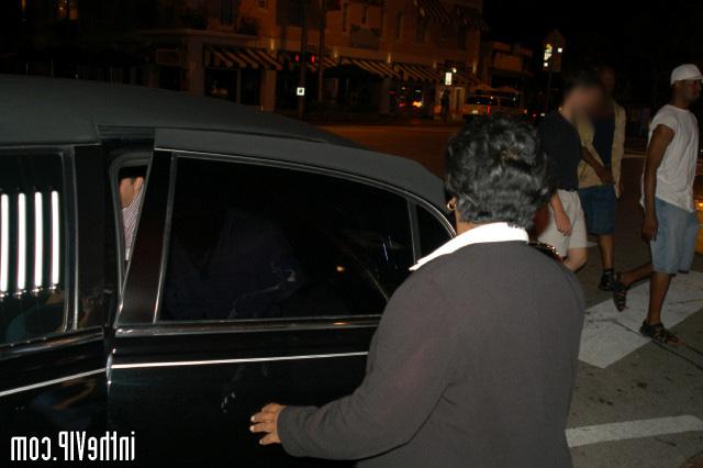 Беспардонная Марина отдалась парню в ночном клубе 1 фото Беспардонная Марина отдалась парню в ночном клубе 1 фото