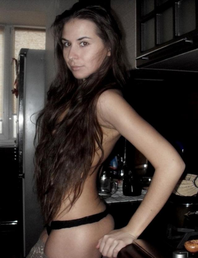 Похотливые любовницы дразнят мужиков бритыми кисками 38 фото Похотливые любовницы дразнят мужиков бритыми кисками 38 фото