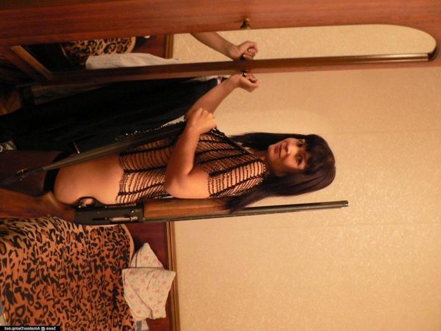 Мамаша любит похвастаться пикантными местами перед любовником 17 фото Мамаша любит похвастаться пикантными местами перед любовником 17 фото