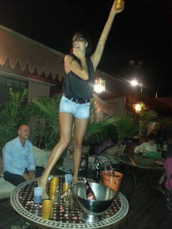 Страстная мамка позирует в нижнем белье 3 фото Страстная мамка позирует в нижнем белье 3 фото