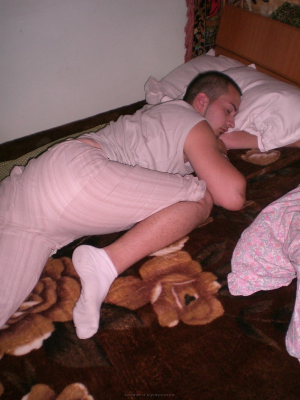 Молодая пара разместила интим фото с отдыха 12 фото Молодая пара разместила интим фото с отдыха 12 фото