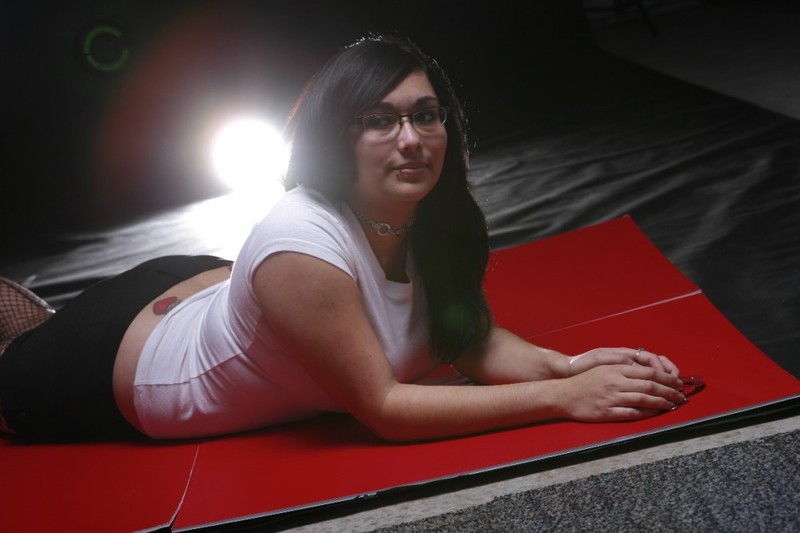 Полная азиатка разделась на камеру 4 фото Полная азиатка разделась на камеру 4 фото