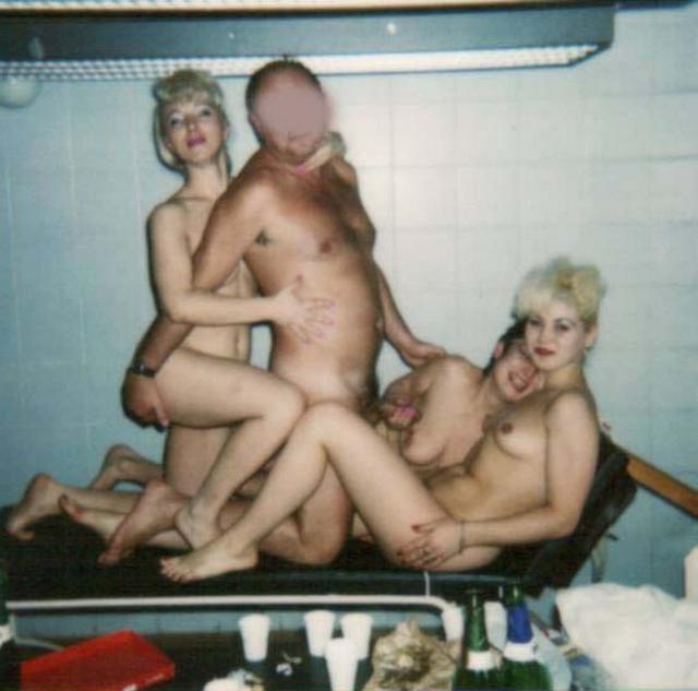 Сборка ретро группового порева телок мужчинами 16 фото Сборка ретро группового порева телок мужчинами 16 фото