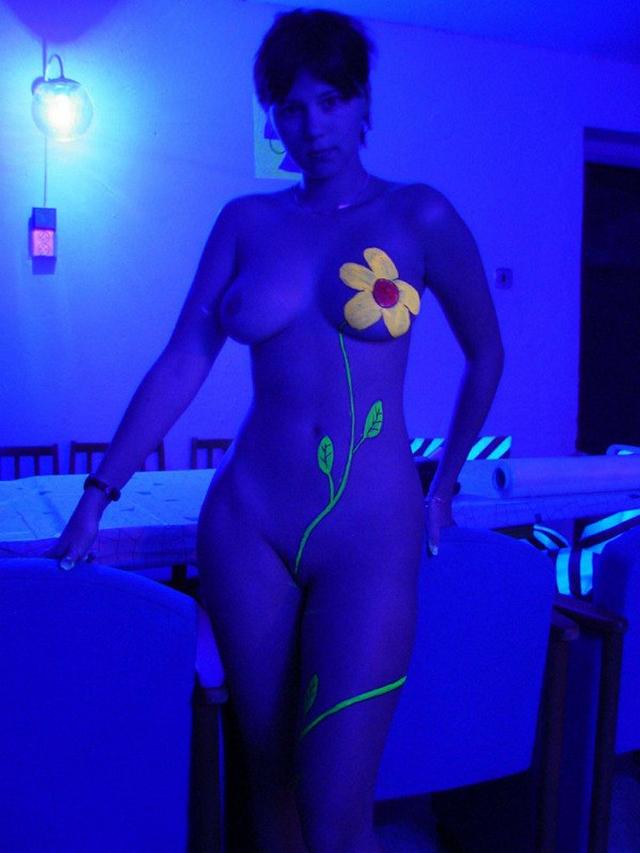 Русские подружки с большими дойками позируют друг для друга 7 фото Русские подружки с большими дойками позируют друг для друга 7 фото