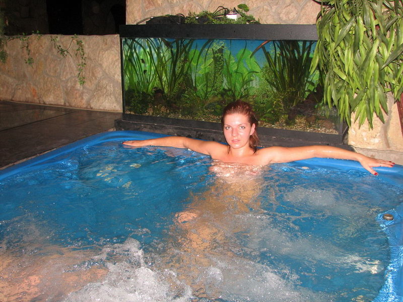 Стриптизер балует собой обаятельных девушек 16 фото Стриптизер балует собой обаятельных девушек 16 фото