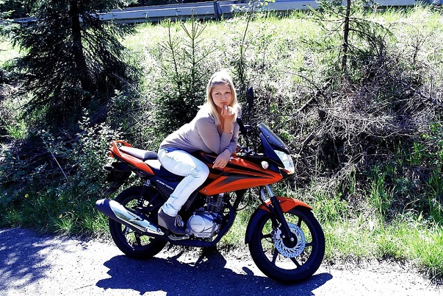 Её грудь не оставит равнодушным никого 1 фото Её грудь не оставит равнодушным никого 1 фото