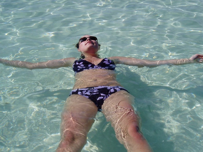 Пососала большой член и подставила обе дырочки для проникновения 5 фото Пососала большой член и подставила обе дырочки для проникновения 5 фото