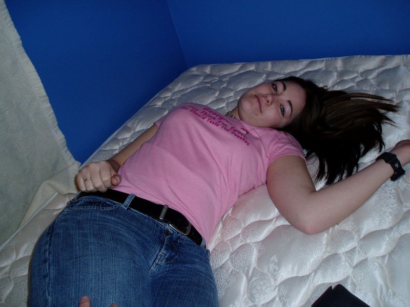 Пососала большой член и подставила обе дырочки для проникновения 2 фото Пососала большой член и подставила обе дырочки для проникновения 2 фото