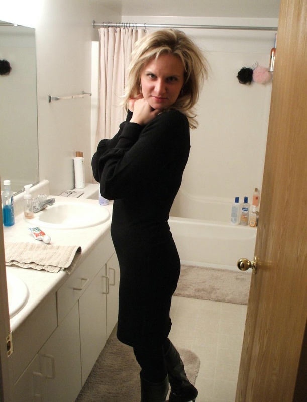 Мастурбация и показ своих выпуклостей 1 фото Мастурбация и показ своих выпуклостей 1 фото