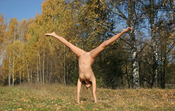 Няшные спортивные девушки позируют перед камерой 9 фото Няшные спортивные девушки позируют перед камерой 9 фото