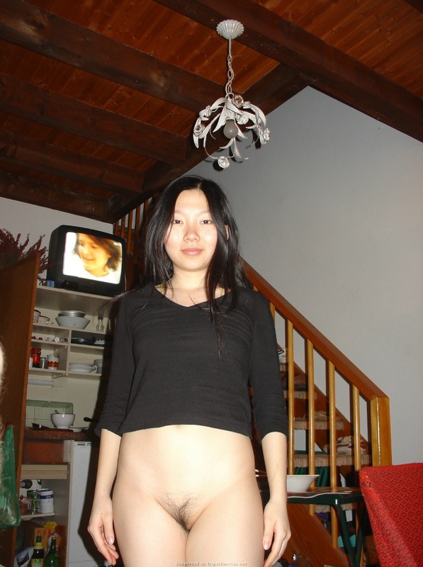 Утренний минет от умелой азиатки 1 фото Утренний минет от умелой азиатки 1 фото