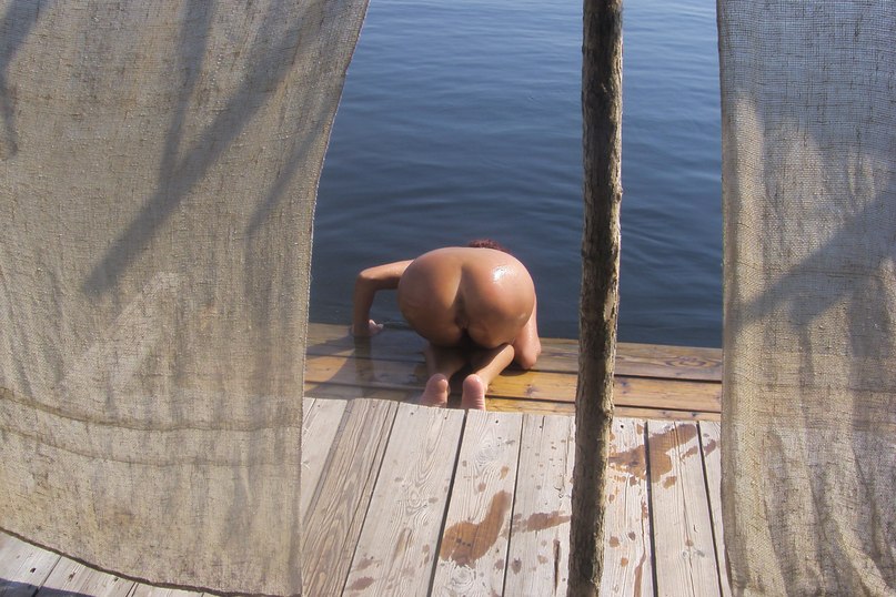 Русские бабы делают минет и принимают сперму на тело 4 фото Русские бабы делают минет и принимают сперму на тело 4 фото