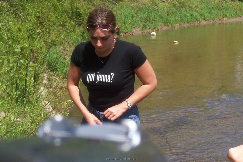 Минетчица отдыхает на курорте с волосатым хахалем и сосет член 29 фото Минетчица отдыхает на курорте с волосатым хахалем и сосет член 29 фото