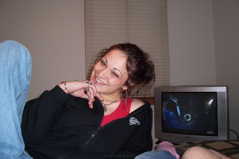 Минетчица отдыхает на курорте с волосатым хахалем и сосет член 38 фото Минетчица отдыхает на курорте с волосатым хахалем и сосет член 38 фото