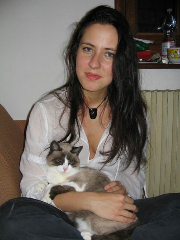 Брюнетке заливают мордашку спермой после минета 1 фото Брюнетке заливают мордашку спермой после минета 1 фото