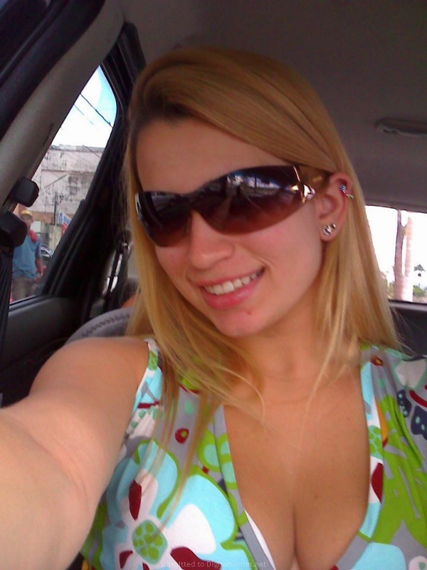 Личные снимки блондинки с большими дойками из Америки 11 фото Личные снимки блондинки с большими дойками из Америки 11 фото