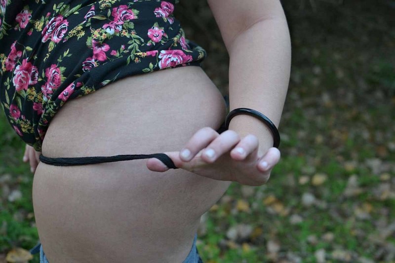 Милая жопастая девка разделась 2 фото Милая жопастая девка разделась 2 фото