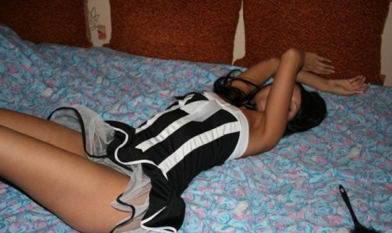 Лучезарная горничная мастурбирует киску и трахается 8 фото Лучезарная горничная мастурбирует киску и трахается 8 фото