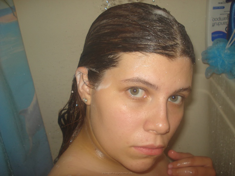 Провинциальная пышка делает селфи в душе и трахается с любовником раком 9 фото Провинциальная пышка делает селфи в душе и трахается с любовником раком 9 фото