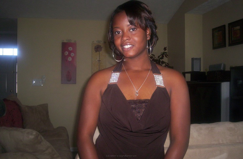 Оральный секс негритянской пары любителей 7 фото Оральный секс негритянской пары любителей 7 фото