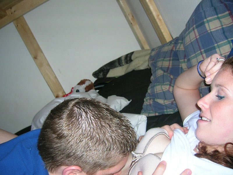 Пара из Калифорнии занимается оральными ласками на кровати 3 фото Пара из Калифорнии занимается оральными ласками на кровати 3 фото