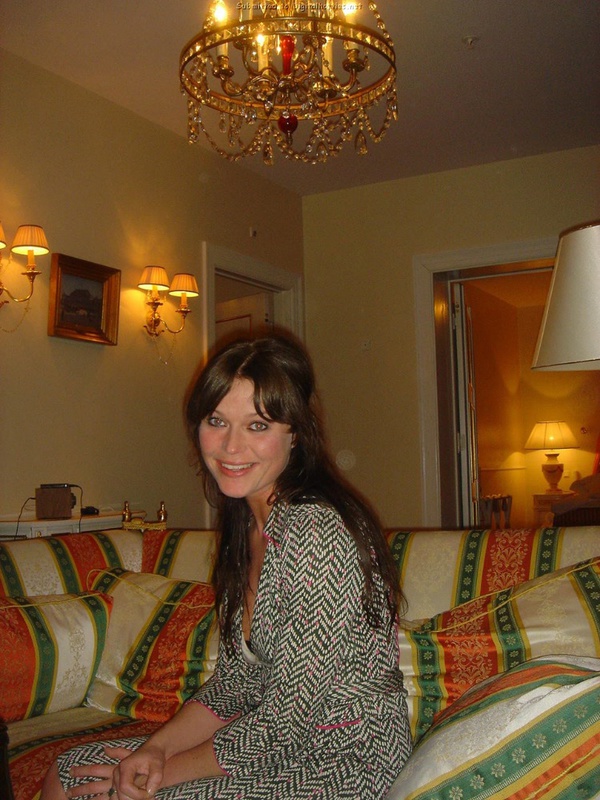 Ублажает его минетом по-домашнему 5 фото Ублажает его минетом по-домашнему 5 фото