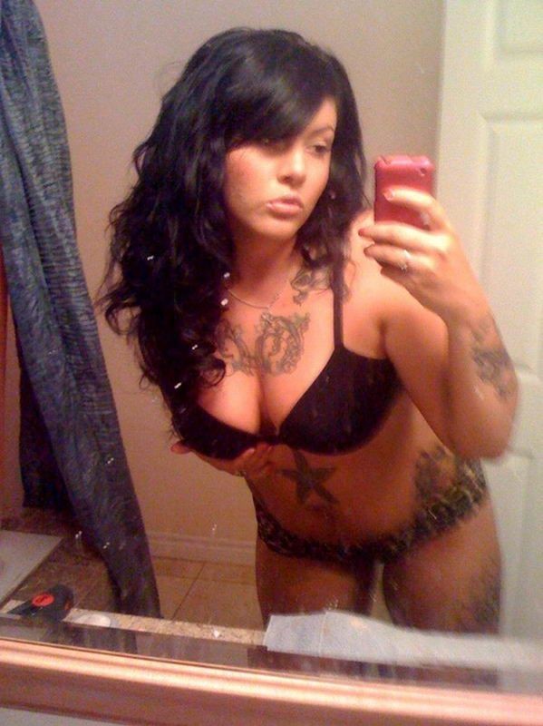 Похотливые студентки и выпускницы ВУЗов США делают голые селфи 6 фото Похотливые студентки и выпускницы ВУЗов США делают голые селфи 6 фото