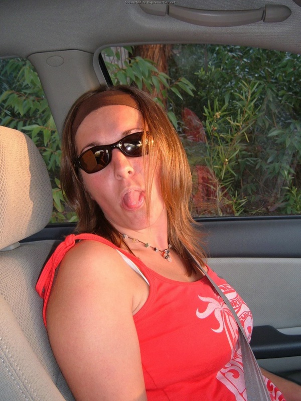 Сочная женщина с натуральной грудью возбуждает мужика прелестями 20 фото Сочная женщина с натуральной грудью возбуждает мужика прелестями 20 фото