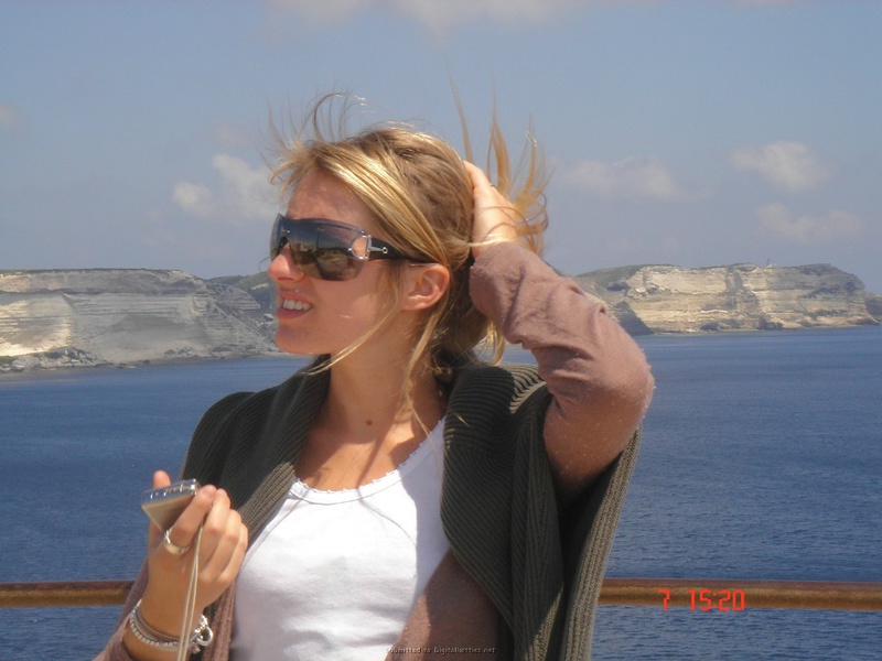 Муж фотографирует жену топлес в свадебном путешествии 24 фото Муж фотографирует жену топлес в свадебном путешествии 24 фото