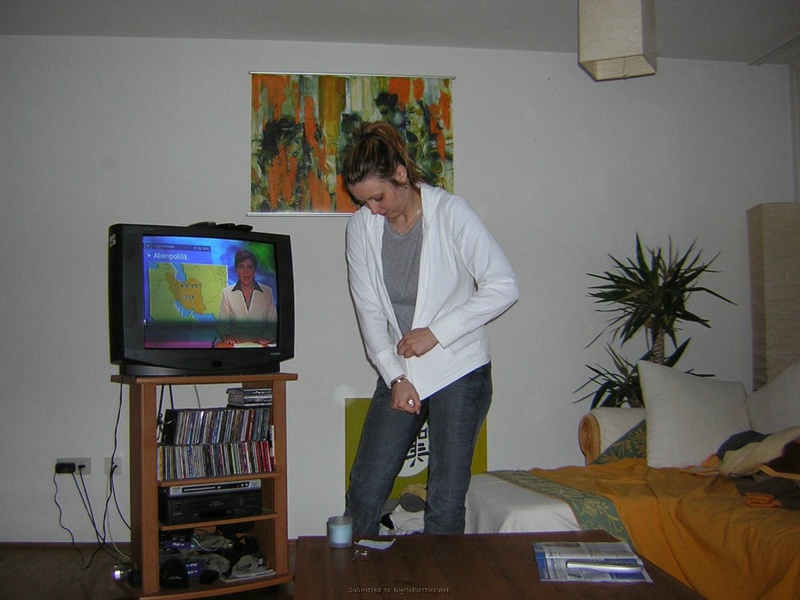 Сексуальная жена фотографируется голой для мужа 1 фото Сексуальная жена фотографируется голой для мужа 1 фото