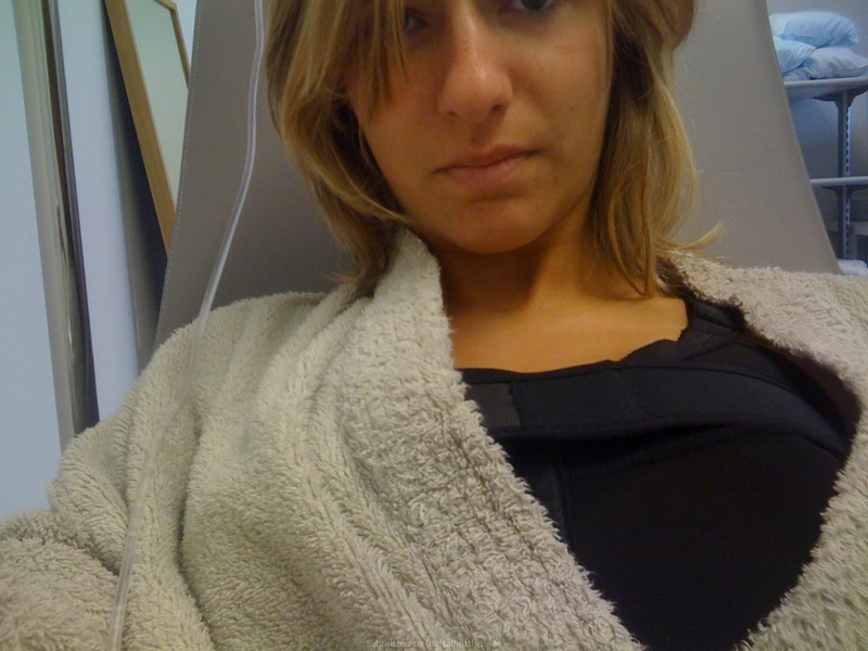 Незамужняя Марина позирует себе на уме 21 фото Незамужняя Марина позирует себе на уме 21 фото