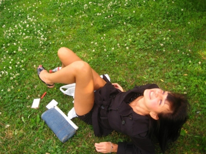 Игривая детка любит позировать в разных нарядах 5 фото Игривая детка любит позировать в разных нарядах 5 фото