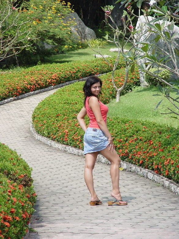 Бойфренд фотографирует сексуальную цыпочку на отдыхе у моря 1 фото Бойфренд фотографирует сексуальную цыпочку на отдыхе у моря 1 фото