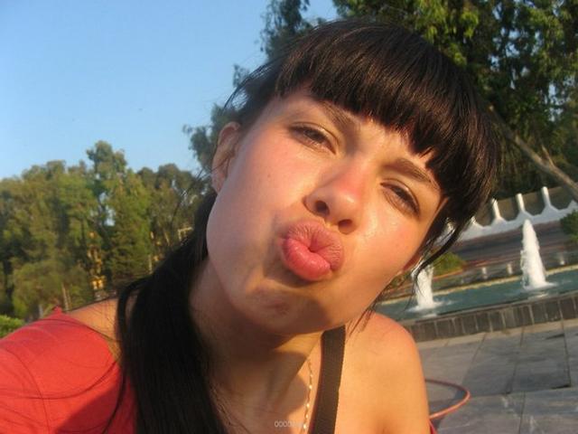 Бойфренды фотографируют подружек отдыхая у моря 20 фото Бойфренды фотографируют подружек отдыхая у моря 20 фото