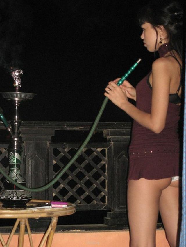 Бойфренды фотографируют подружек отдыхая у моря 16 фото Бойфренды фотографируют подружек отдыхая у моря 16 фото