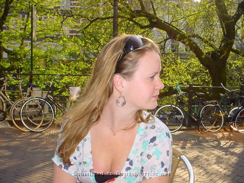 Игривые подруги в публичных местах 25 фото Игривые подруги в публичных местах 25 фото