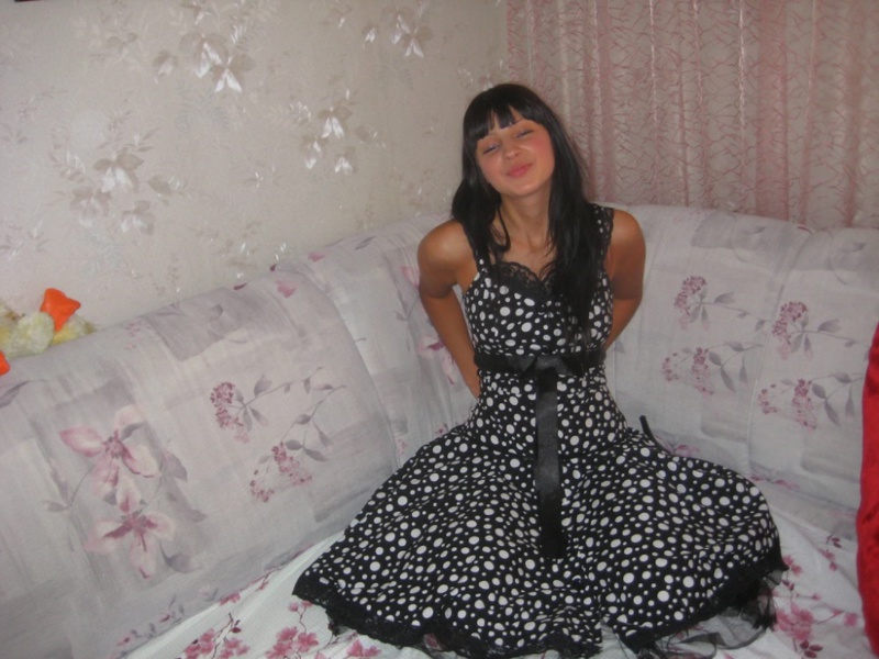 Отпадная молодая девка играет с писей 11 фото Отпадная молодая девка играет с писей 11 фото