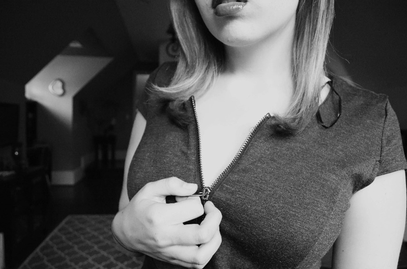 Секси девушка любит выдавать пошлые сюрпризы 13 фото Секси девушка любит выдавать пошлые сюрпризы 13 фото