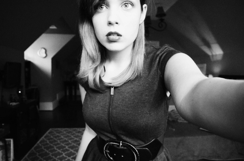 Секси девушка любит выдавать пошлые сюрпризы 12 фото Секси девушка любит выдавать пошлые сюрпризы 12 фото